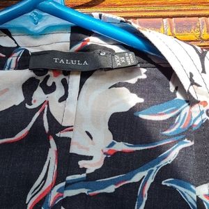 Aritzia wrap in excellent condition